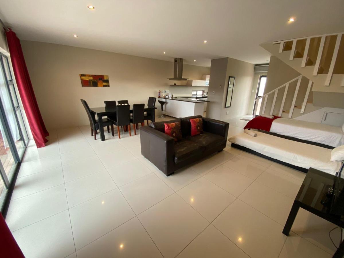 Haus Holzapfel Beaufort West Exterior foto